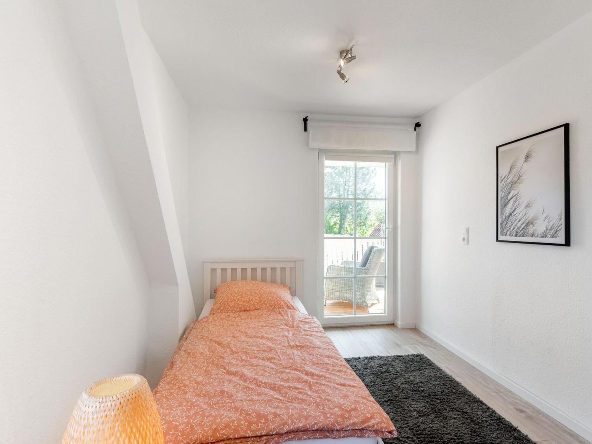 Enticing Holiday Home In Oldenburg With Garden Near Sea Dannau ภายนอก รูปภาพ
