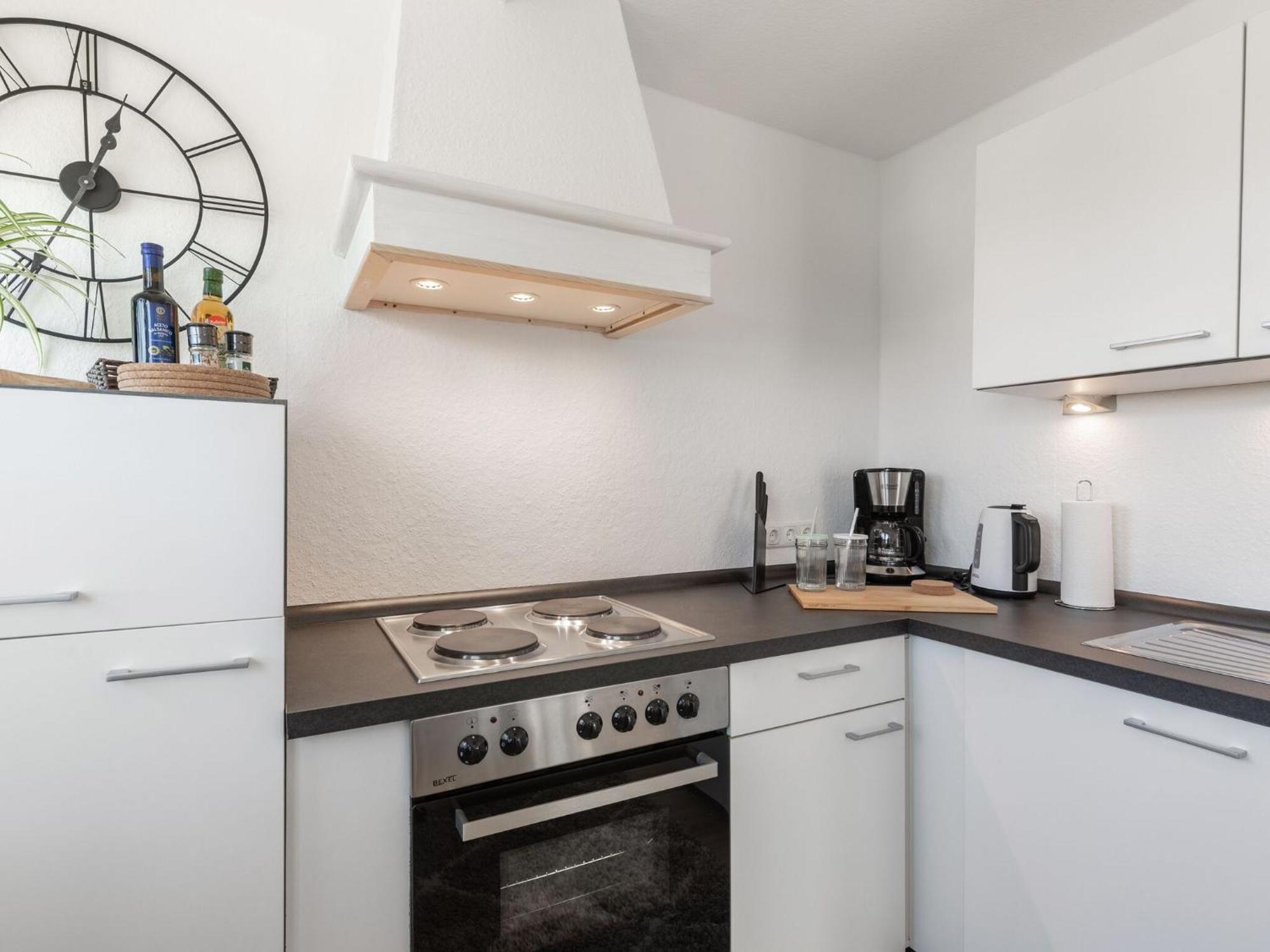 Enticing Holiday Home In Oldenburg With Garden Near Sea Dannau ภายนอก รูปภาพ