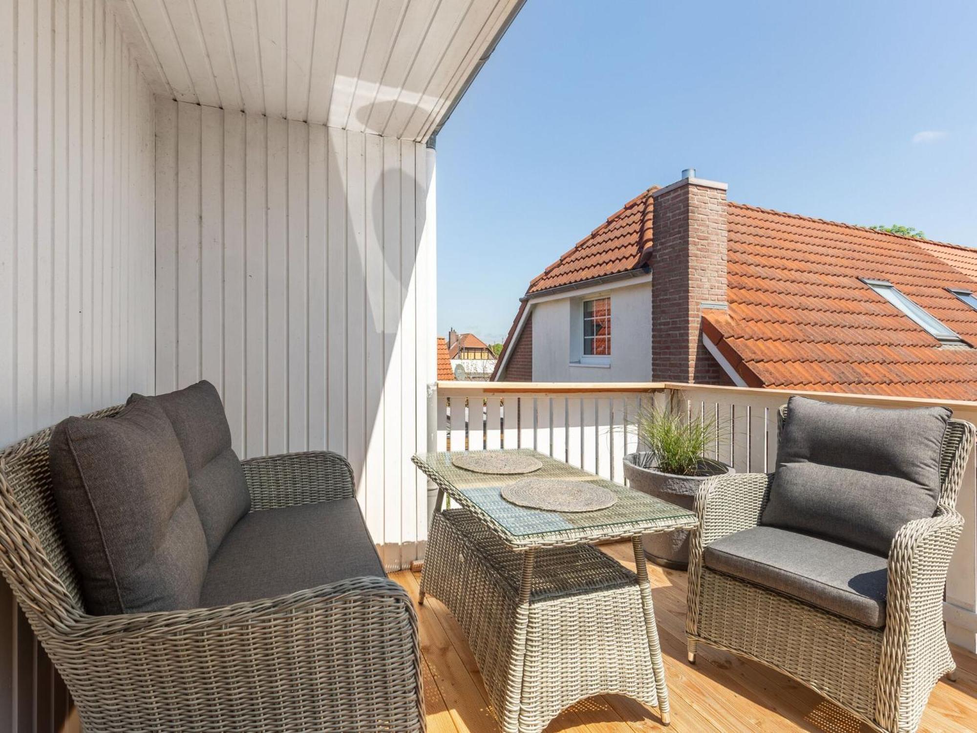 Enticing Holiday Home In Oldenburg With Garden Near Sea Dannau ภายนอก รูปภาพ